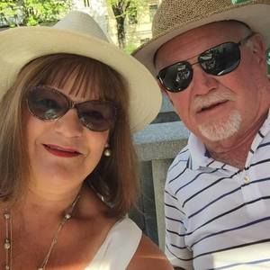 Meet your Posher, Lena